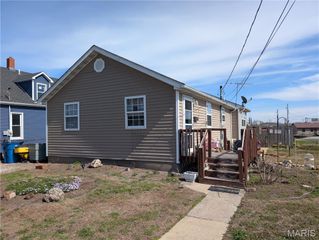 112 Virginia Street, East Alton, IL 62024