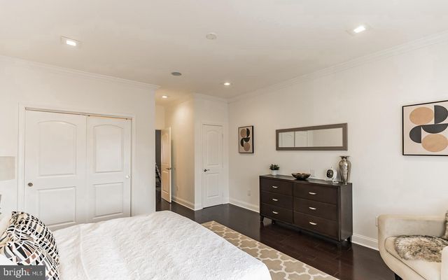 1818 DICKINSON ST, Philadelphia, PA 19146