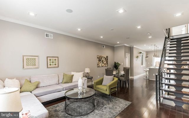 1818 DICKINSON ST, Philadelphia, PA 19146