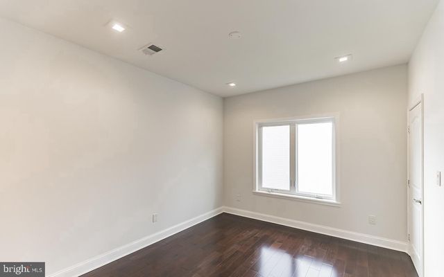 1818 DICKINSON ST, Philadelphia, PA 19146