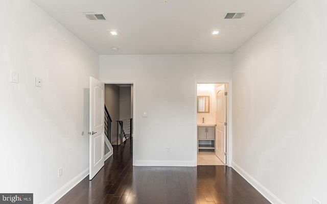 1818 DICKINSON ST, Philadelphia, PA 19146