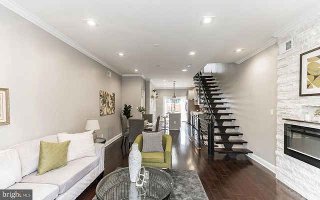 1818 DICKINSON ST, Philadelphia, PA 19146