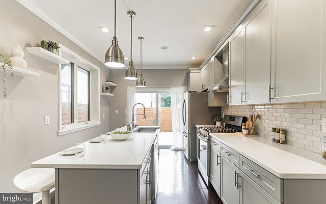 1818 DICKINSON ST, Philadelphia, PA 19146