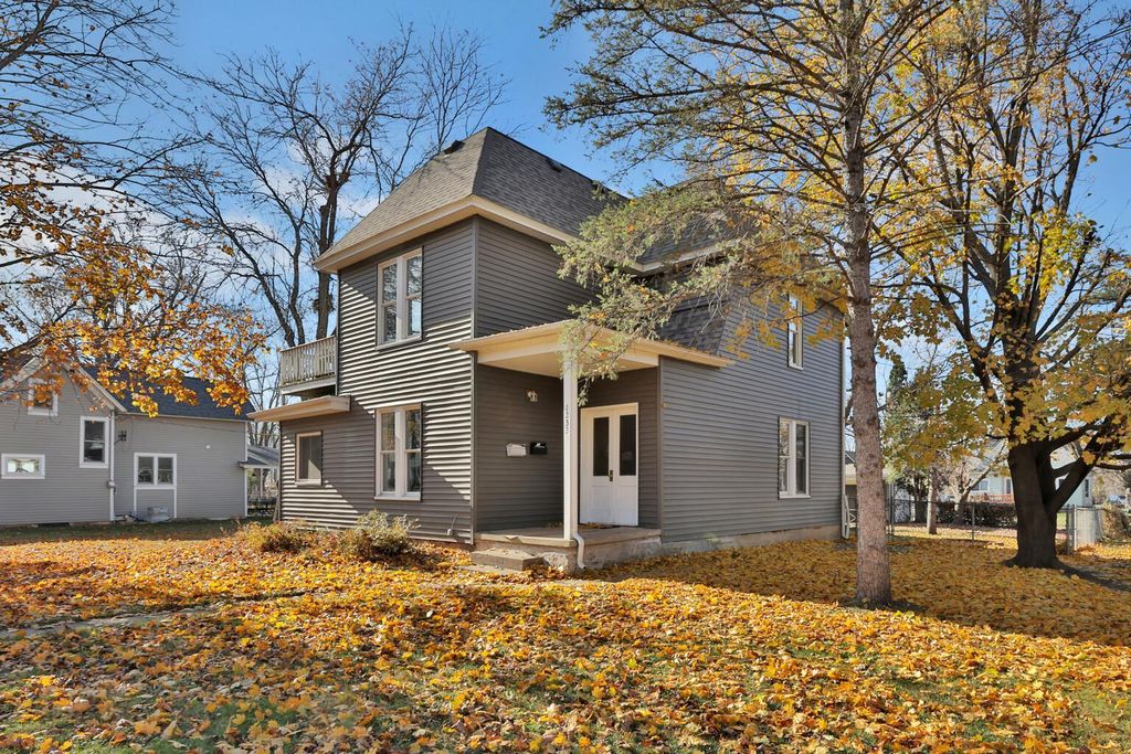 1233 7th Street, Hudson, WI 54016