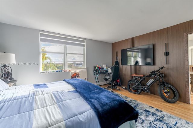 3910 Crystal Lake Dr 401, Deerfield Beach, FL 33064