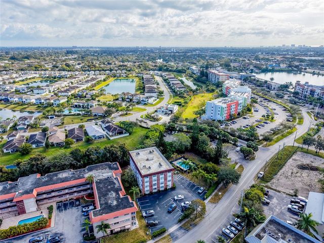 3910 Crystal Lake Dr 401, Deerfield Beach, FL 33064