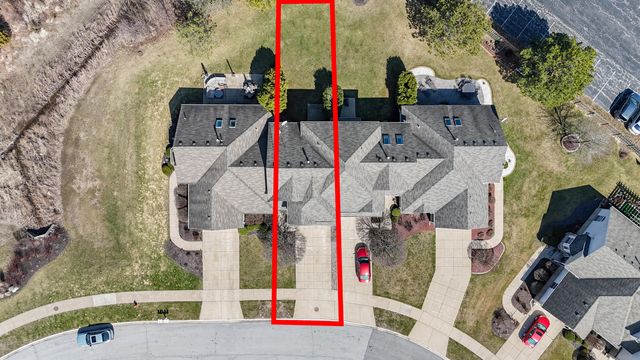 8109 Victoria Place, Crown Point, IN 46307