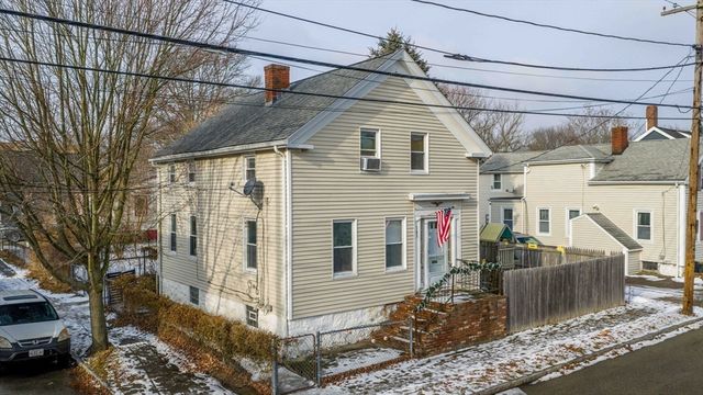 187 Cedar St, New Bedford, MA 02740