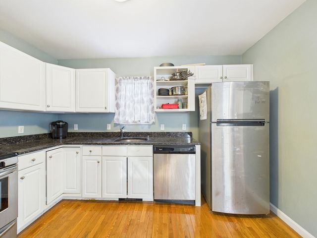 187 Cedar St, New Bedford, MA 02740