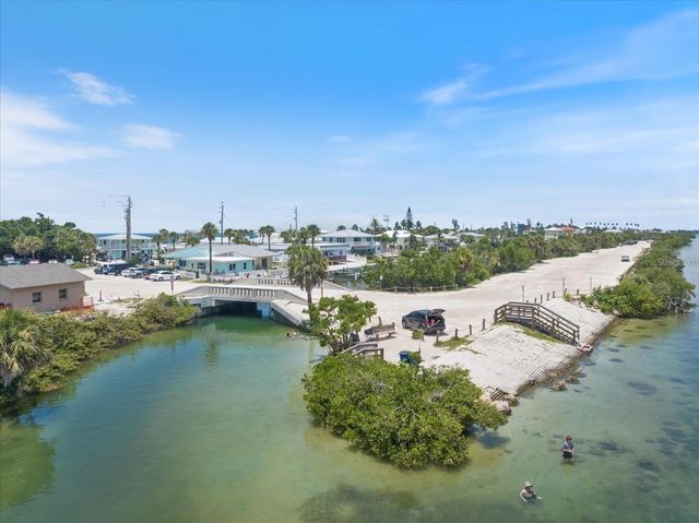 817 SORRENTO PLACE 817, Nokomis, FL 34275