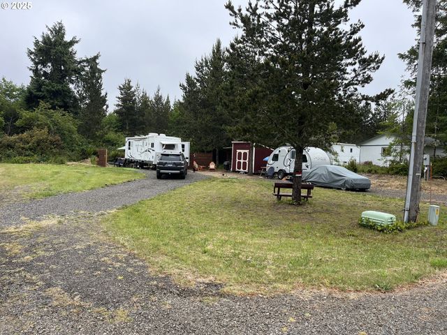 29921 W Pl, Ocean Park, WA 98640