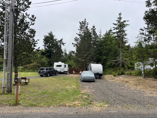 29921 W Pl, Ocean Park, WA 98640