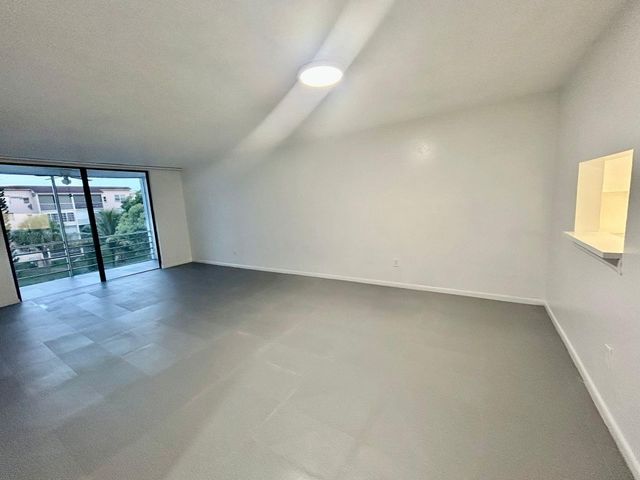 2850 Somerset Drive 316L, Lauderdale Lakes, FL 33311