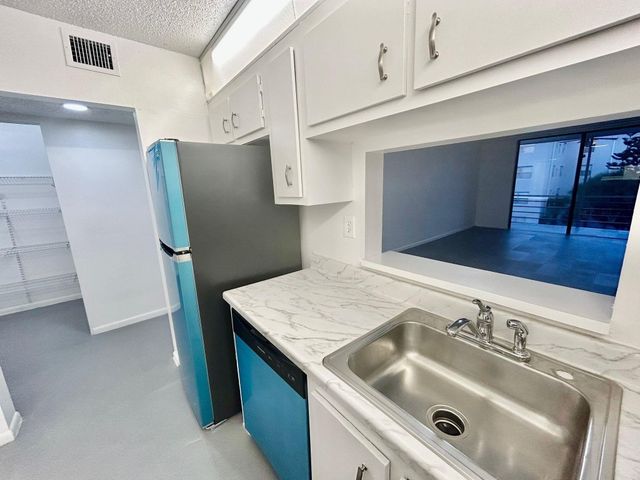 2850 Somerset Drive 316L, Lauderdale Lakes, FL 33311