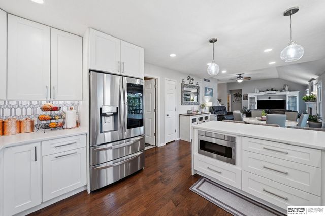 2140 N 79th Street, Lincoln, NE 68505