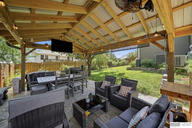 2140 N 79th Street, Lincoln, NE 68505