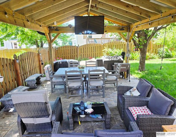 2140 N 79th Street, Lincoln, NE 68505