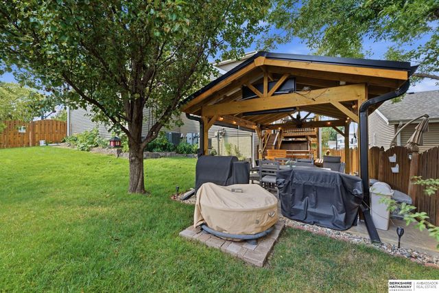 2140 N 79th Street, Lincoln, NE 68505