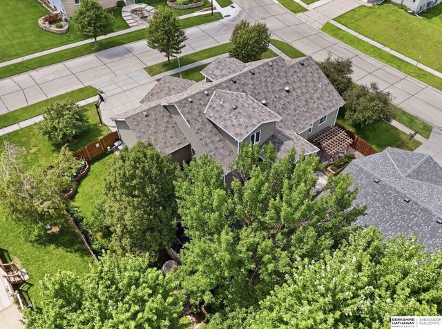 2140 N 79th Street, Lincoln, NE 68505