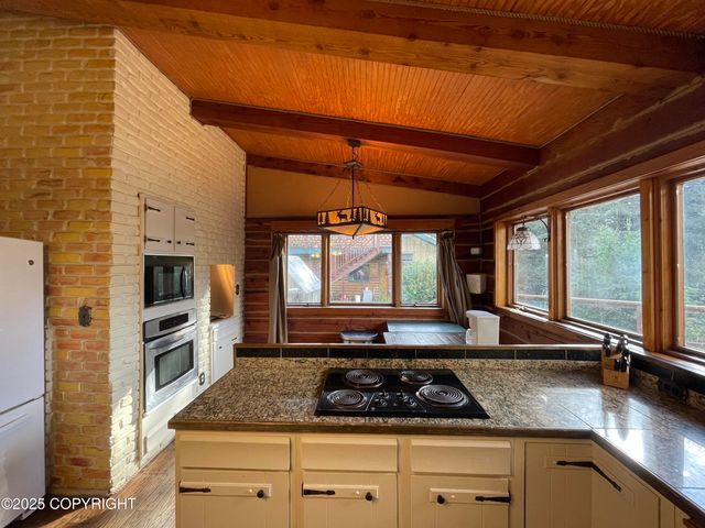 12265 Lancelot Drive, Seward, AK 99664