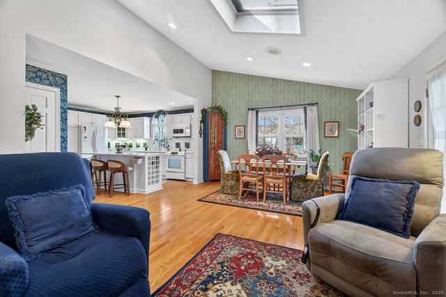 141 State Street, Guilford, CT 06437