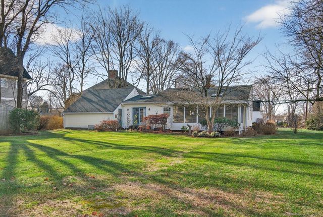 141 State Street, Guilford, CT 06437