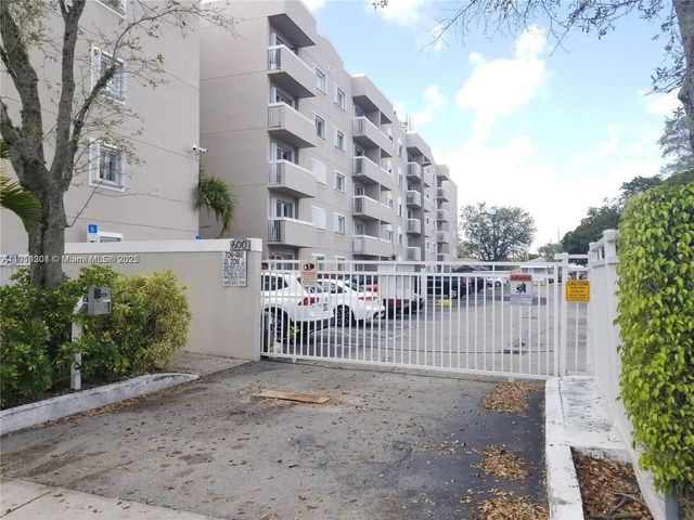 600 NW 32nd Pl 506, Miami, FL 33125