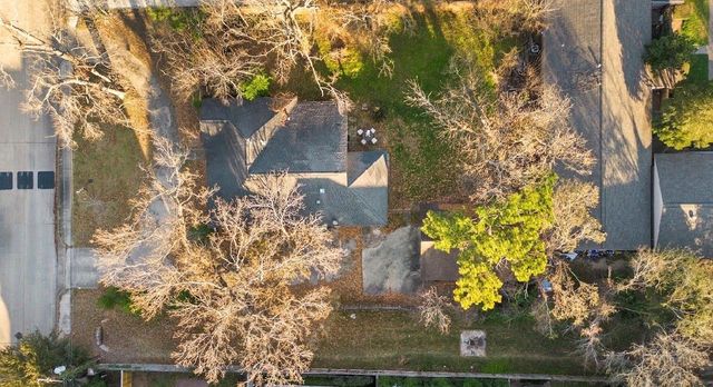 7921 Westwood Drive, Houston, TX 77055