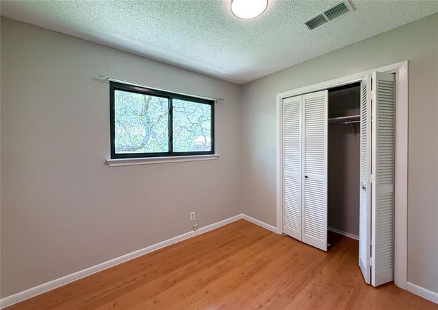 8401 LORALINDA DR, Austin, TX 78753