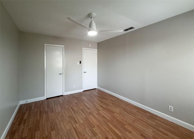 8401 LORALINDA DR, Austin, TX 78753