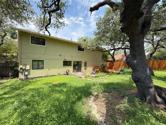 8401 LORALINDA DR, Austin, TX 78753