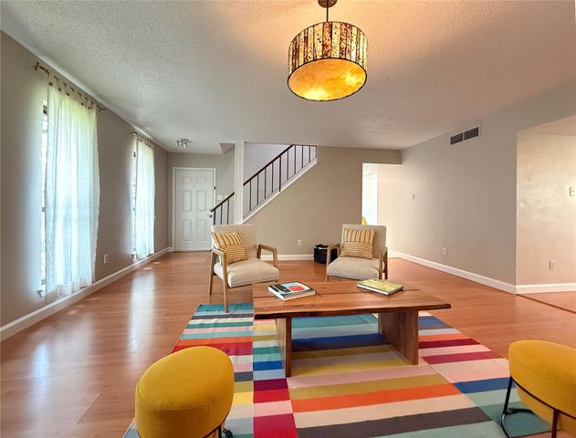 8401 LORALINDA DR, Austin, TX 78753