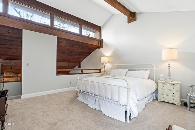 1235 Ski Mountain Road, Gatlinburg, TN 37738