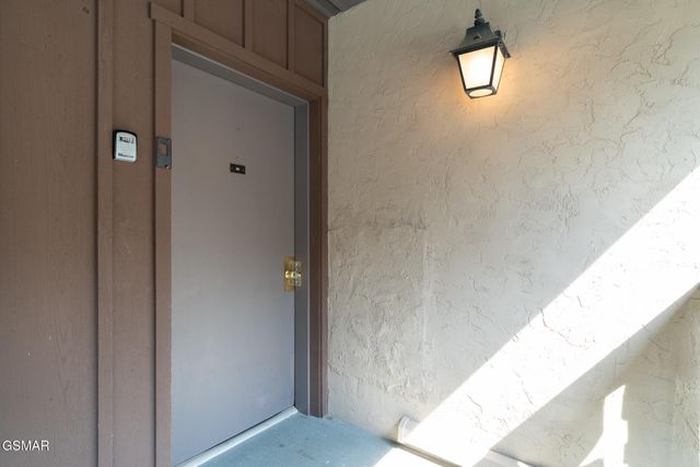 1235 Ski Mountain Road, Gatlinburg, TN 37738