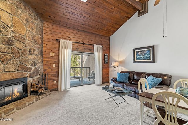 1235 Ski Mountain Road, Gatlinburg, TN 37738