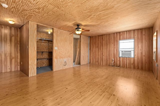 586 Private Road 3448, Kempner, TX 76539