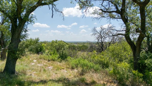 586 Private Road 3448, Kempner, TX 76539
