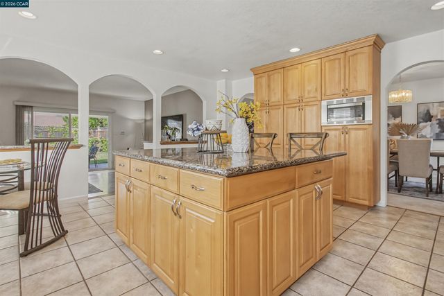 1740 Clayton Way, Concord, CA 94519