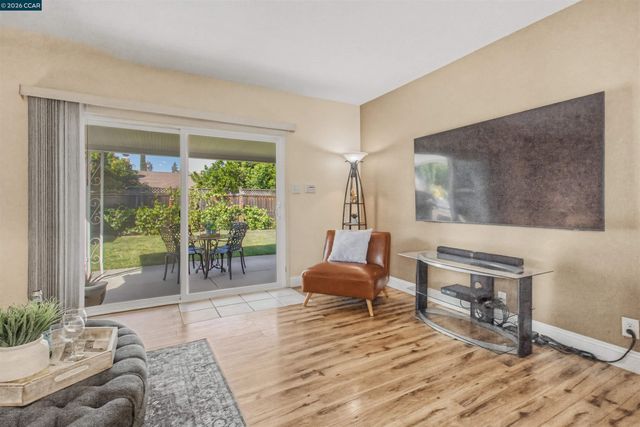 1740 Clayton Way, Concord, CA 94519