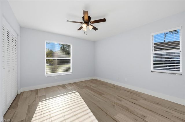 1330 Derbyshire CT E101, Naples, FL 34116
