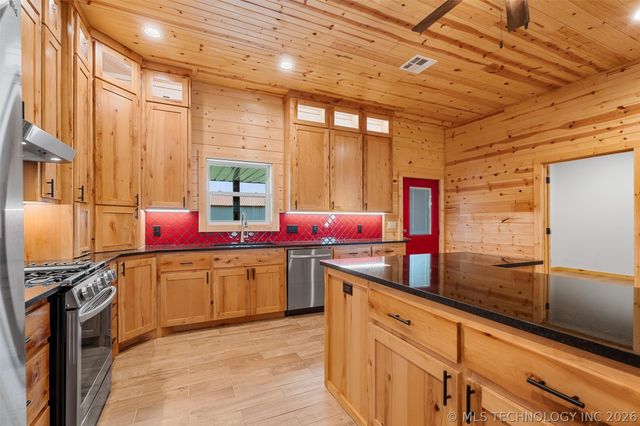 13908 N 3973 Drive, Dewey, OK 74029