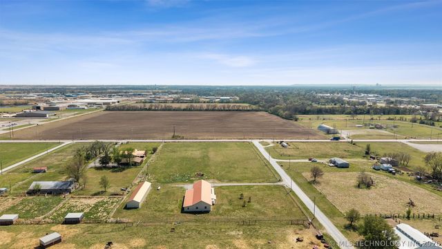 13908 N 3973 Drive, Dewey, OK 74029