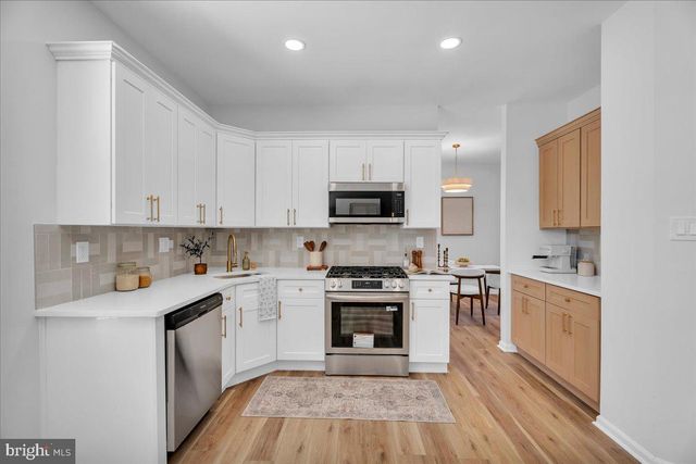 35 WILTONS LANDING RD, Sicklerville, NJ 08081