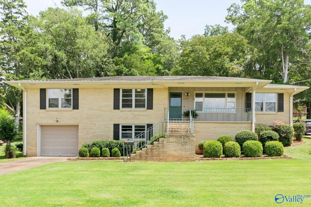 703 Cleermont Drive, Huntsville, AL 35801