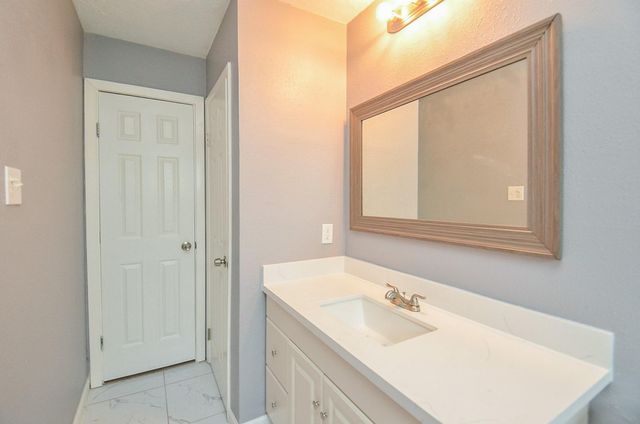 12791 Lake Conroe Hills Drive, Willis, TX 77318