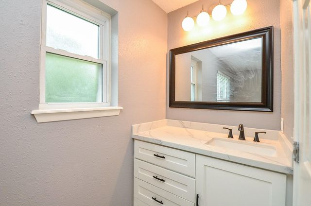 12791 Lake Conroe Hills Drive, Willis, TX 77318