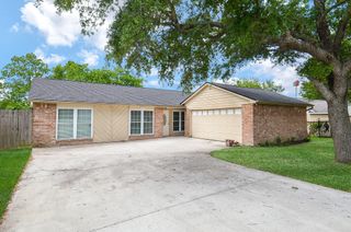 12791 Lake Conroe Hills Drive, Willis, TX 77318