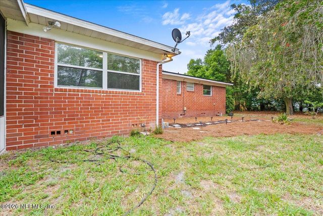 6402 LOU Court, Jacksonville, FL 32216