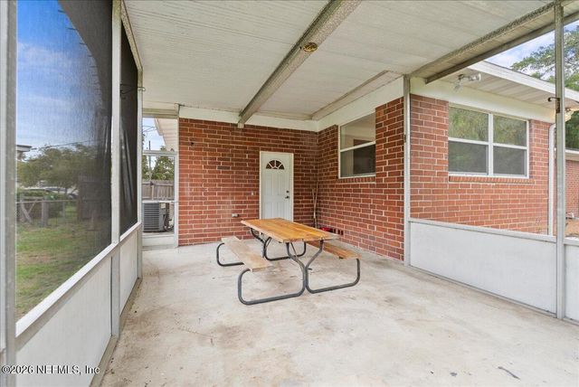 6402 LOU Court, Jacksonville, FL 32216