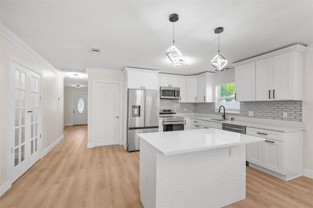 4828 22ND AVENUE N, St Petersburg, FL 33713